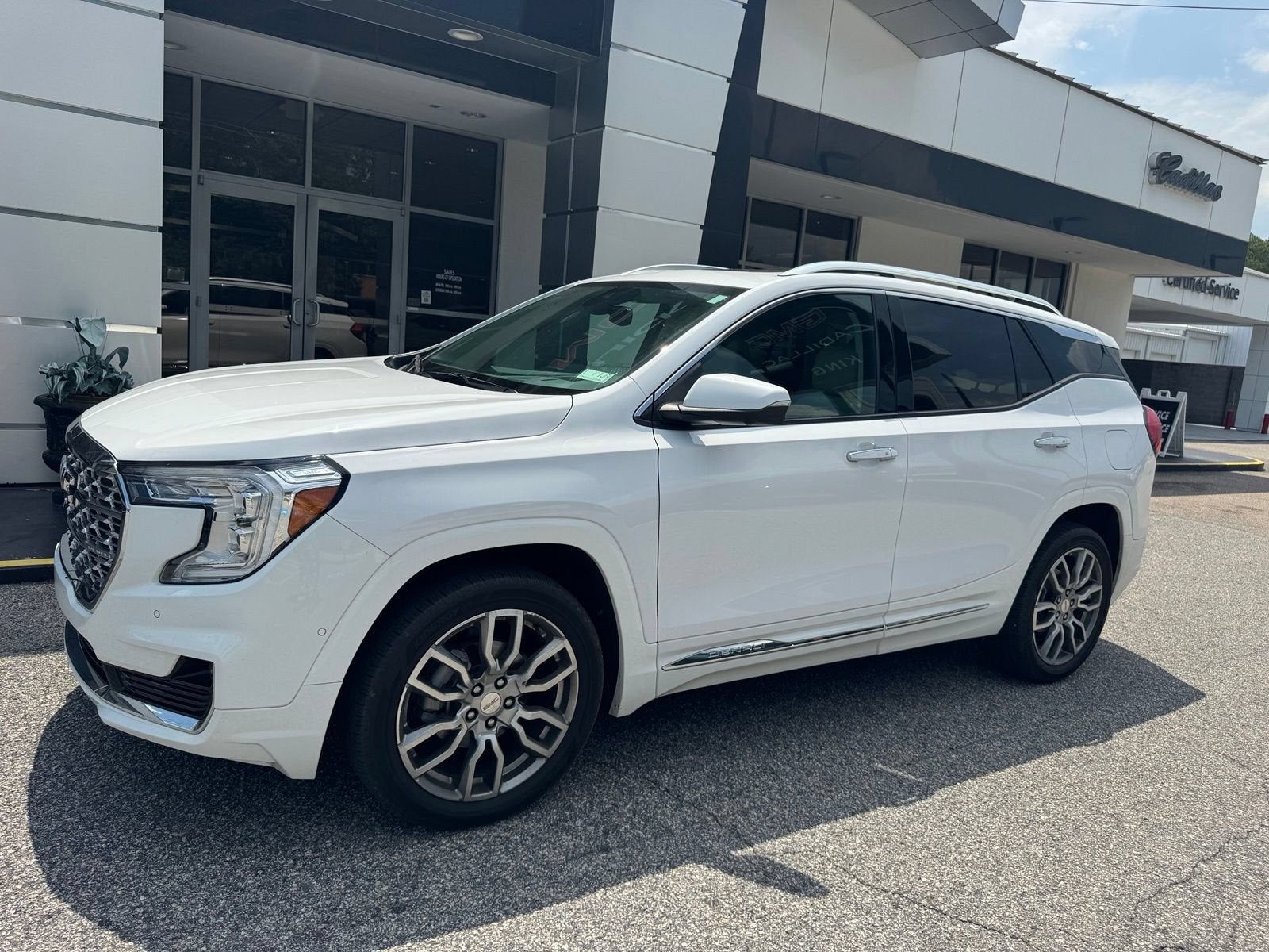 2023 GMC Terrain Denali
