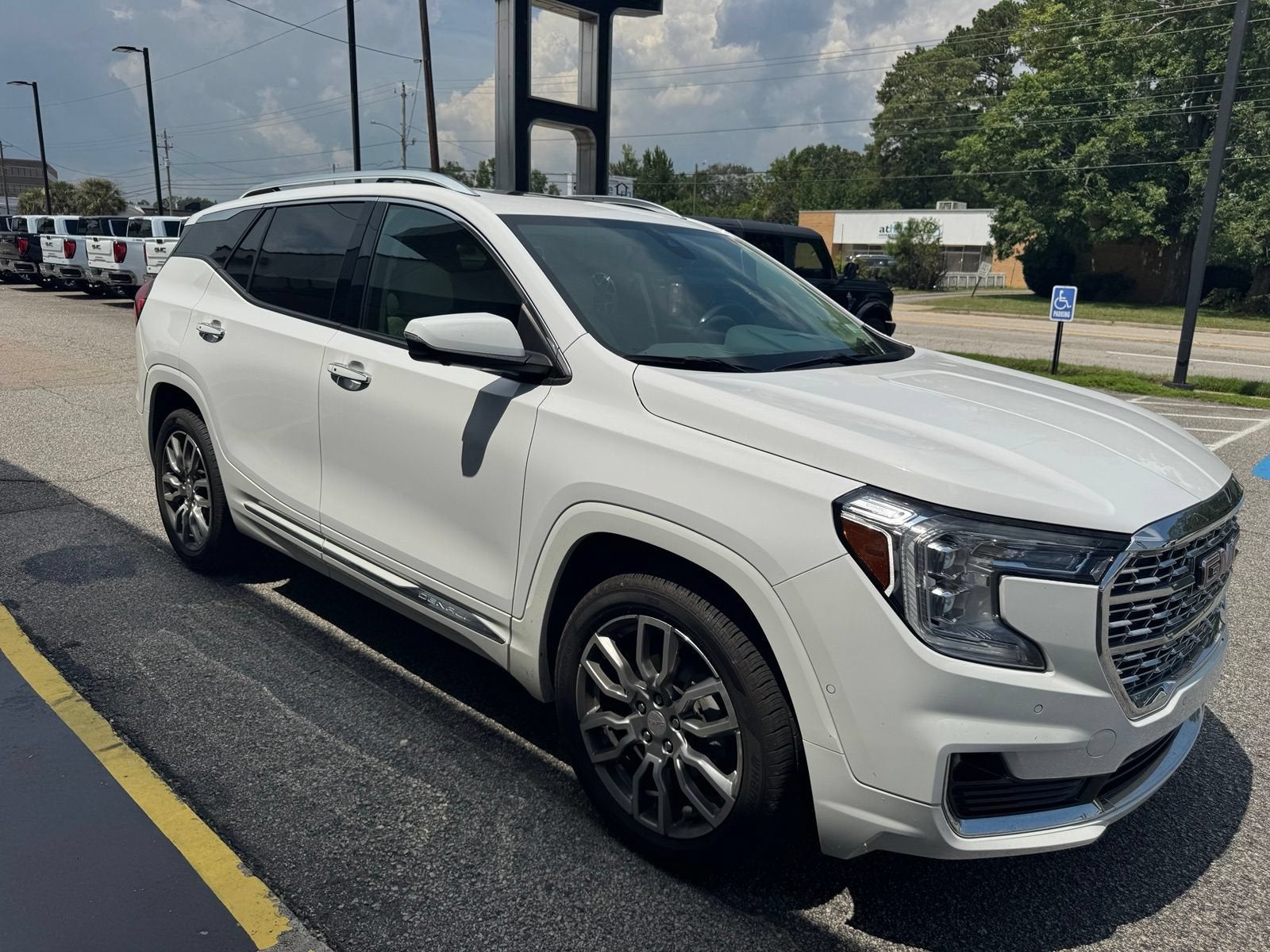 2023 GMC Terrain Denali