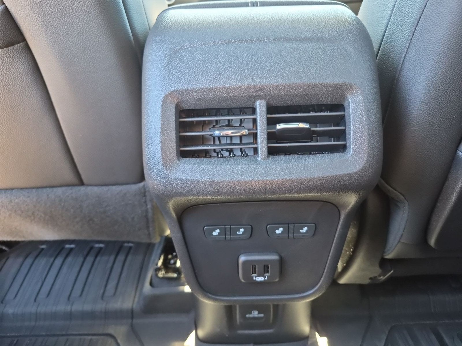 2024 GMC Terrain Denali - Photo 21