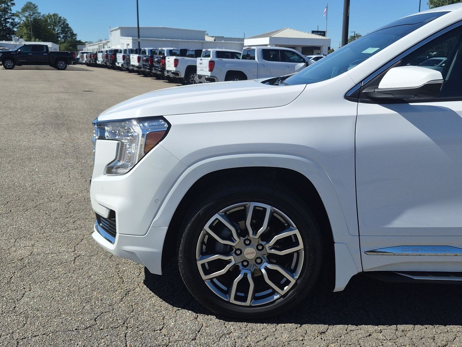 2024 GMC Terrain Denali - Photo 35
