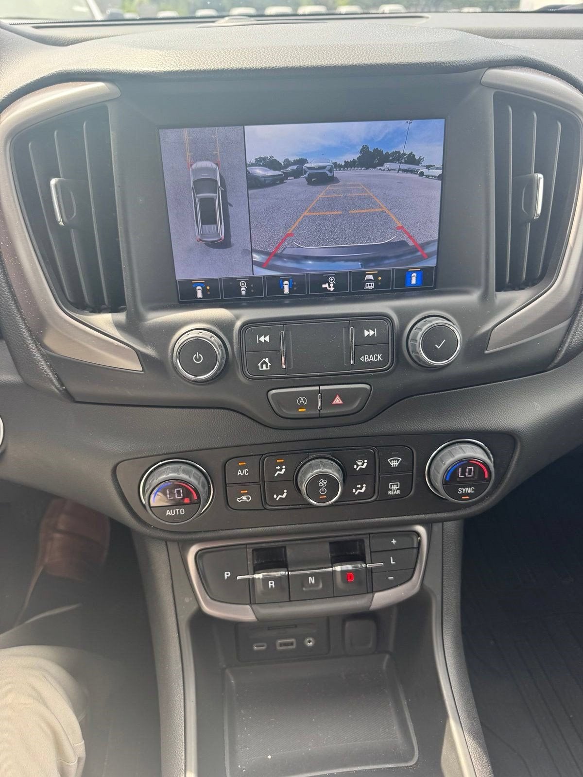 2023 GMC Terrain AT4