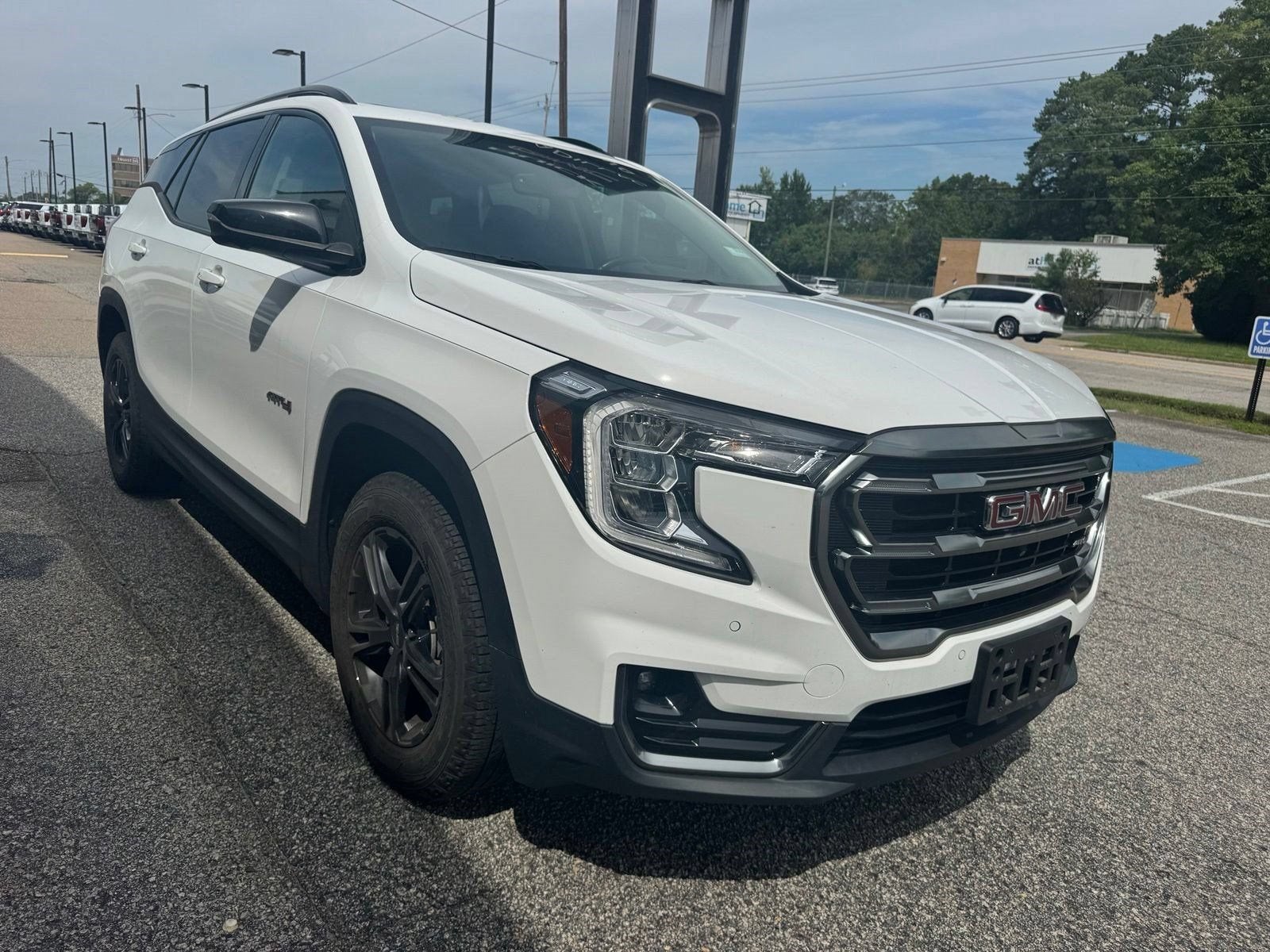 2023 GMC Terrain AT4