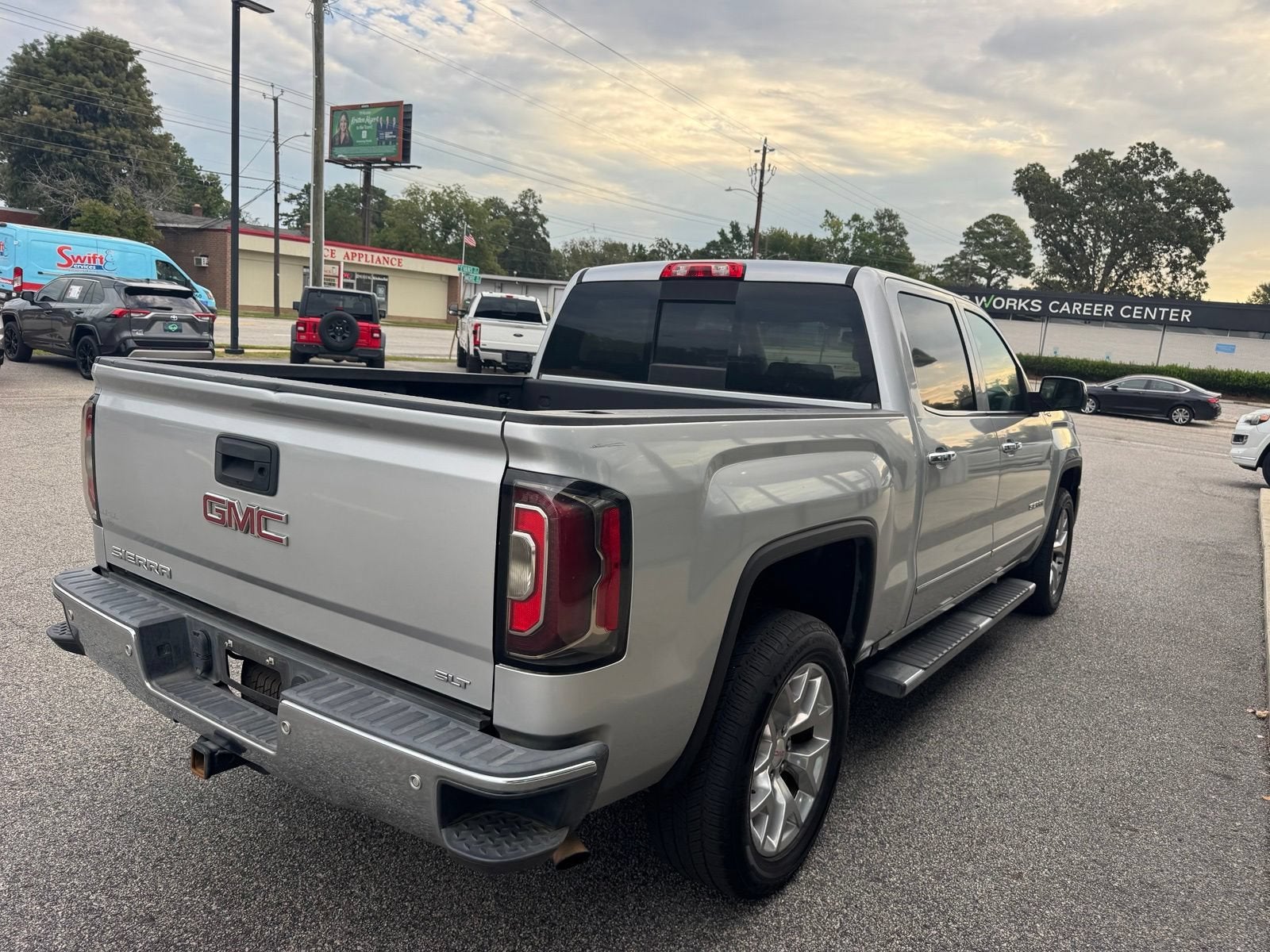 2018 GMC Sierra 1500 SLT