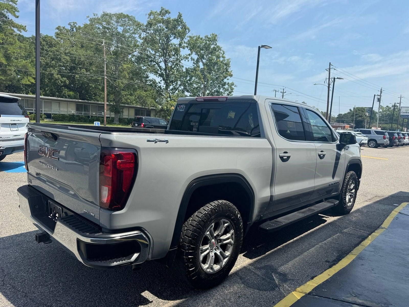 2024 GMC Sierra 1500 SLE