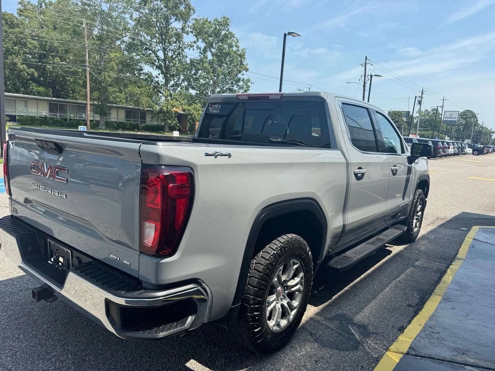 2024 GMC Sierra 1500 SLE
