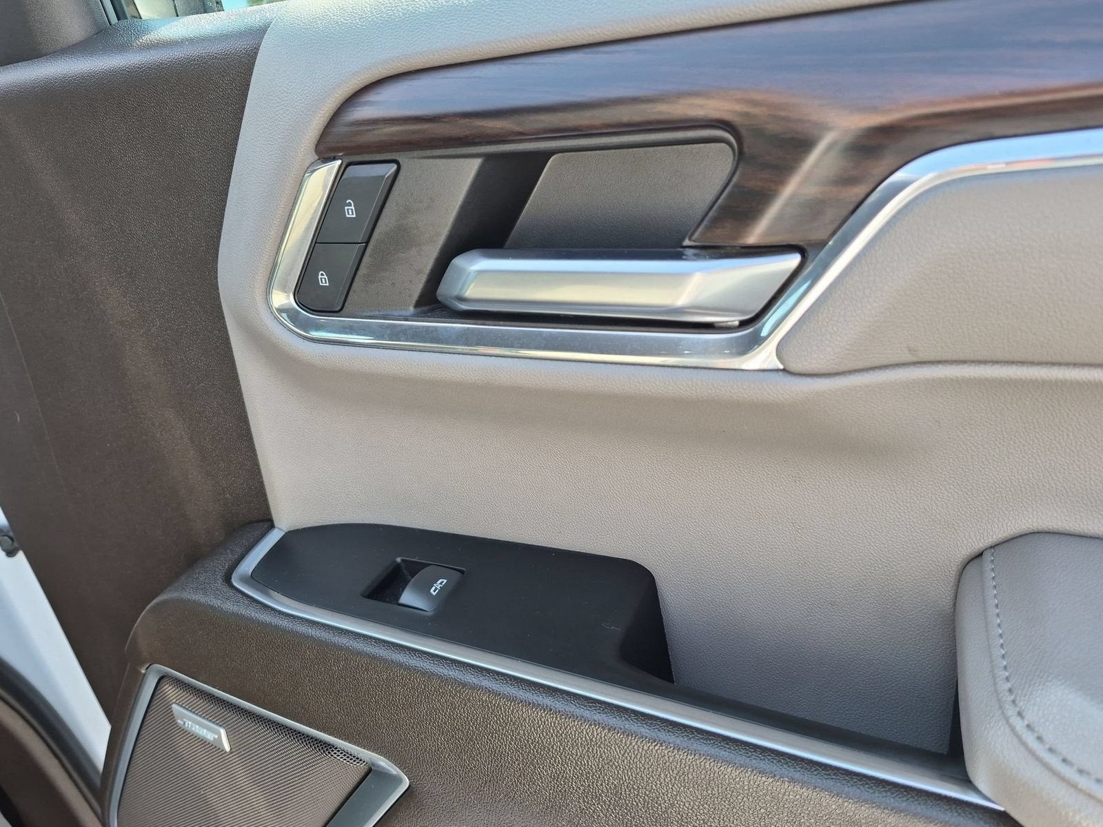 2024 GMC Sierra 1500 SLT - Photo 29