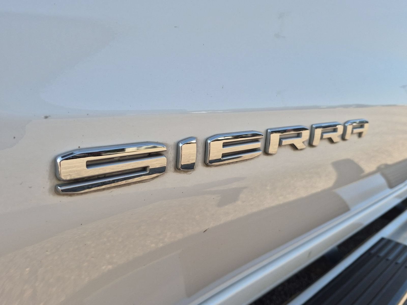 2024 GMC Sierra 1500 SLT - Photo 34