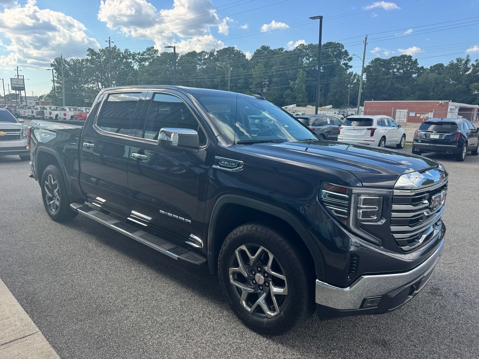 2023 GMC Sierra 1500 SLT