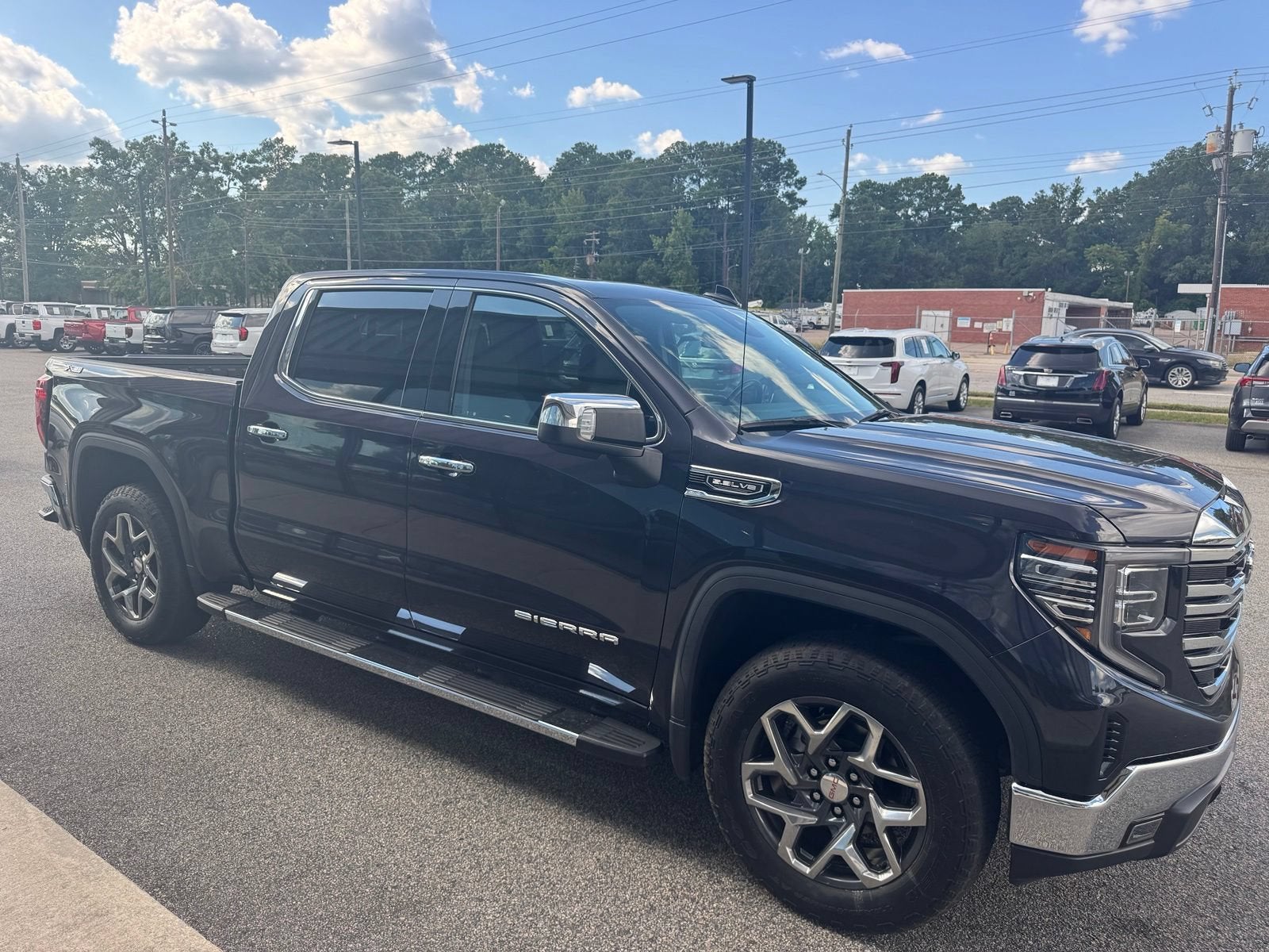 2023 GMC Sierra 1500 SLT