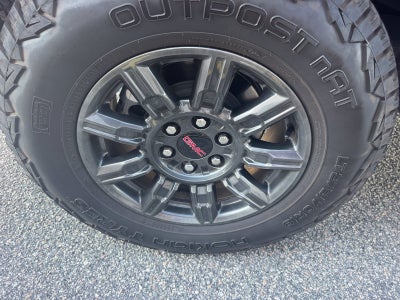 2024 GMC Sierra 1500 AT4X