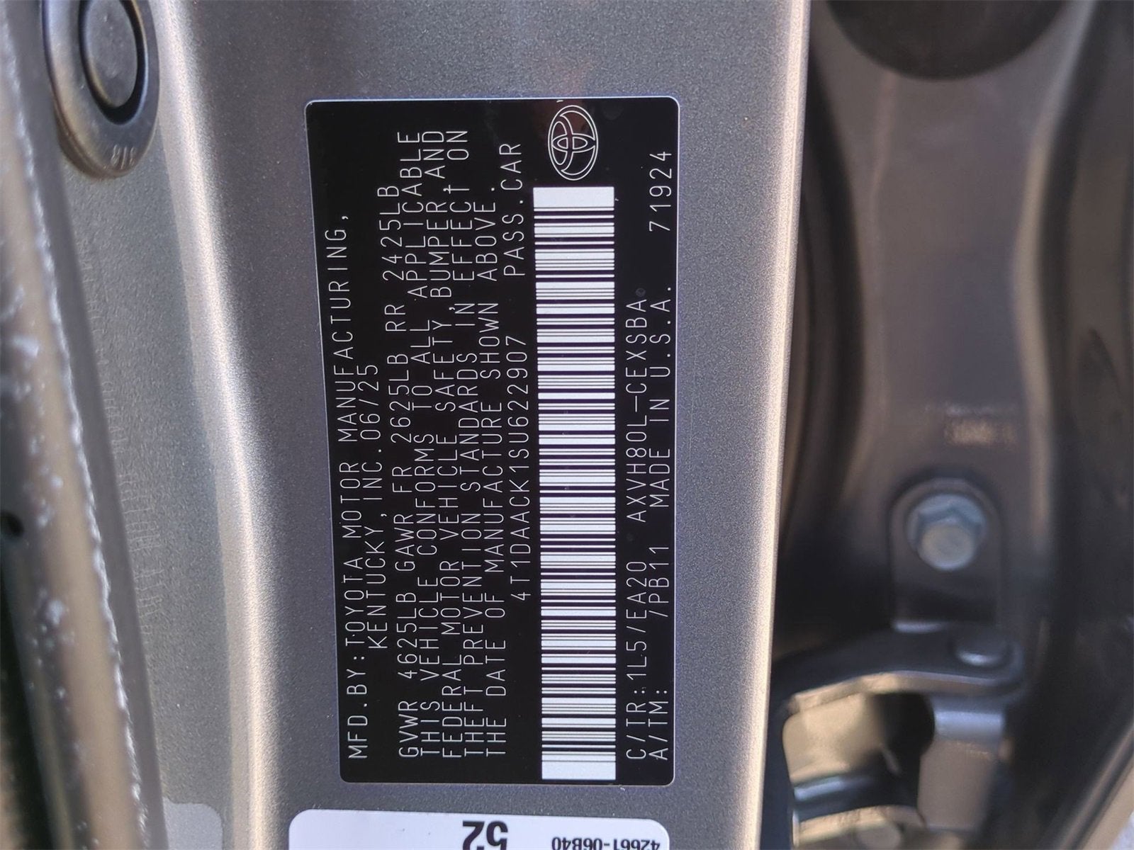 2025 Toyota Camry SE