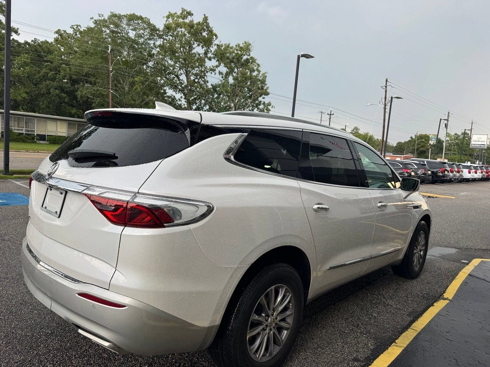 2023 Buick Enclave Essence