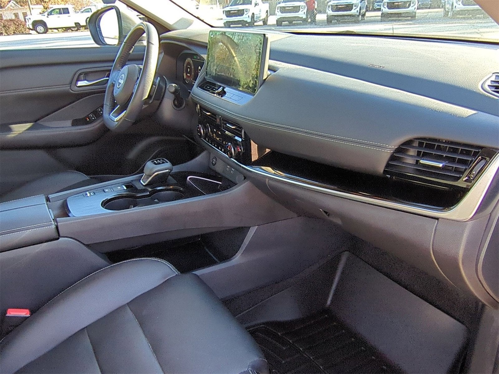 2024 Nissan Rogue SL