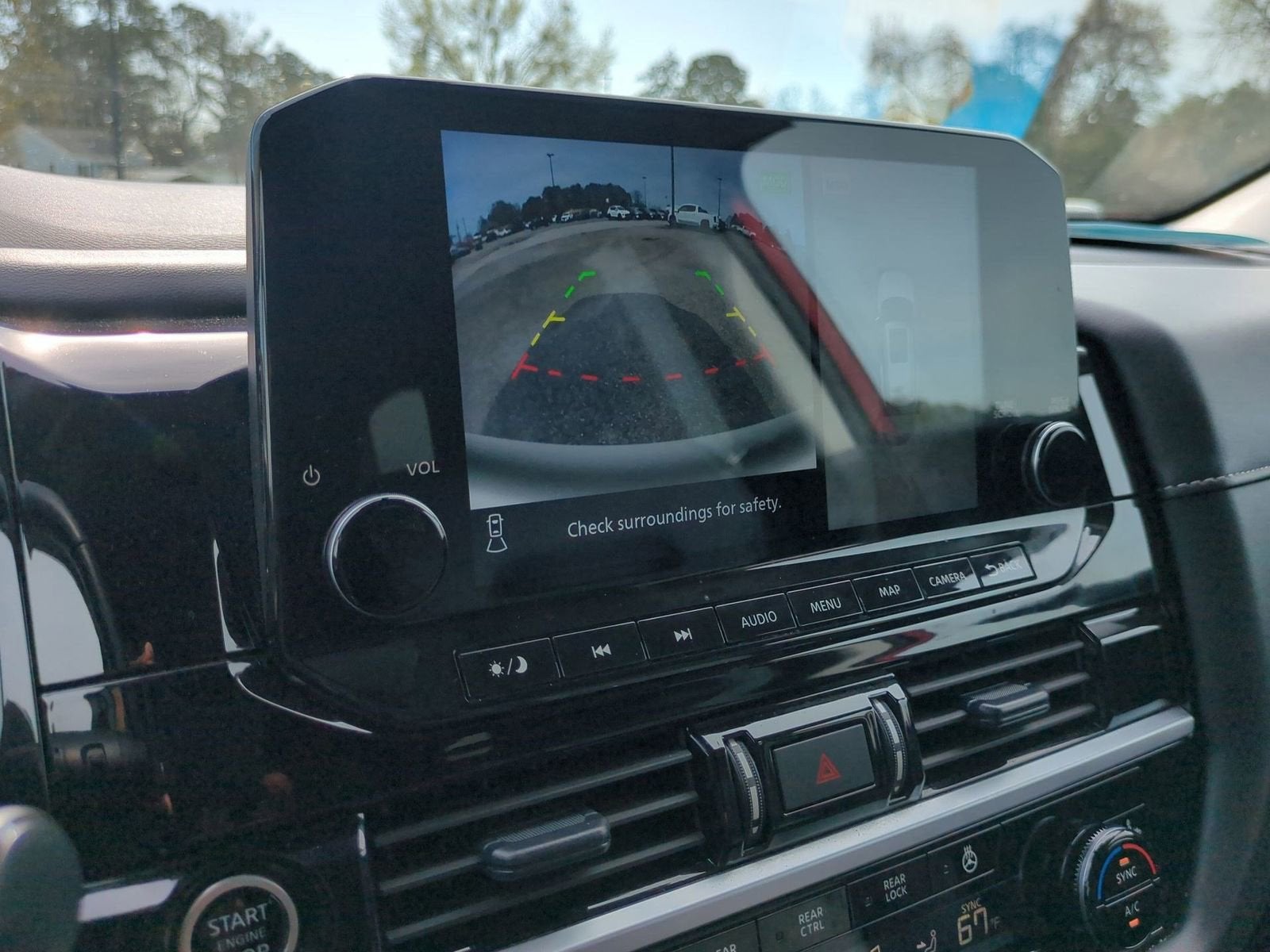 2024 Nissan Pathfinder SL 4WD