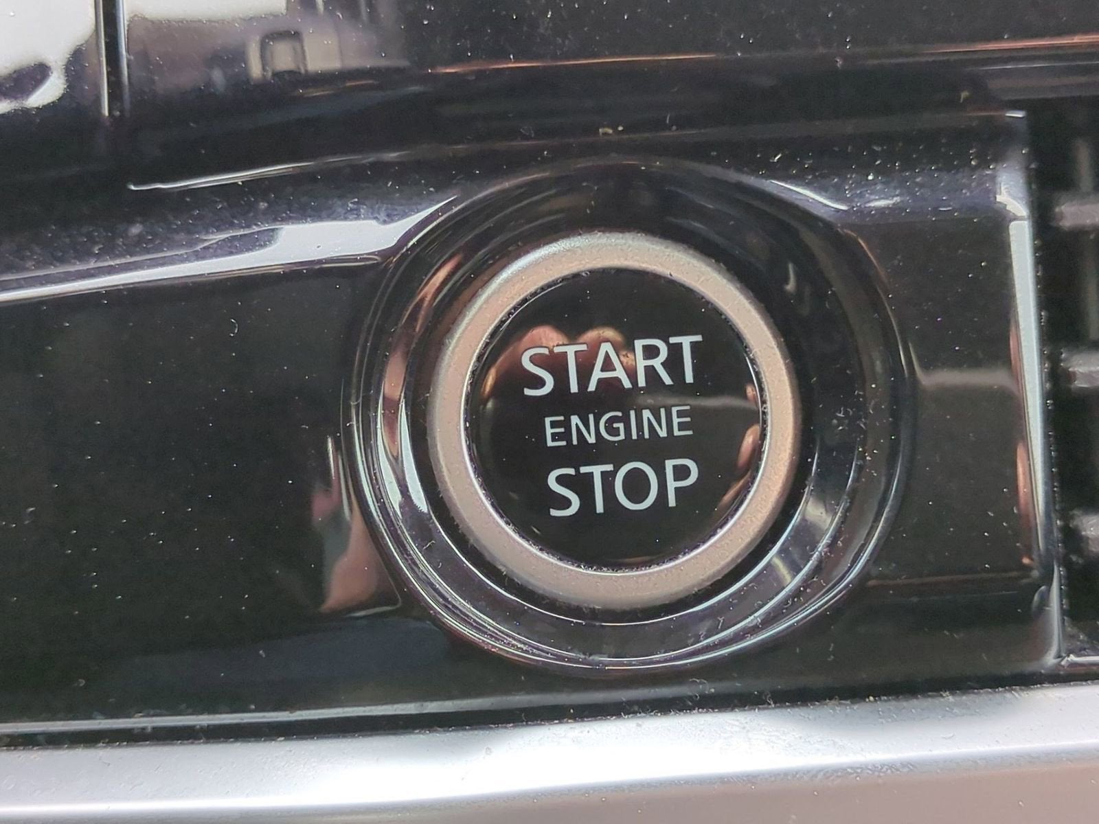 2024 Nissan Pathfinder SL 4WD