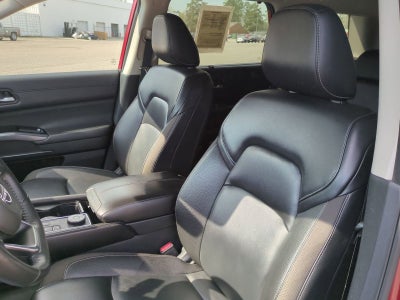 2024 Nissan Pathfinder SL 4WD