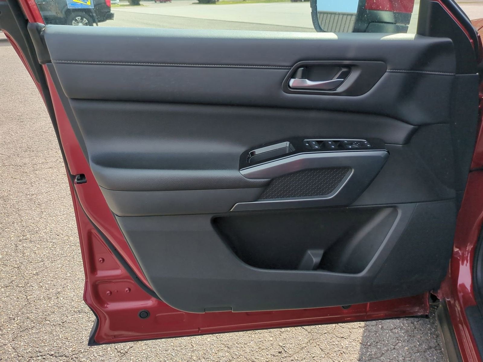 2024 Nissan Pathfinder SL 4WD