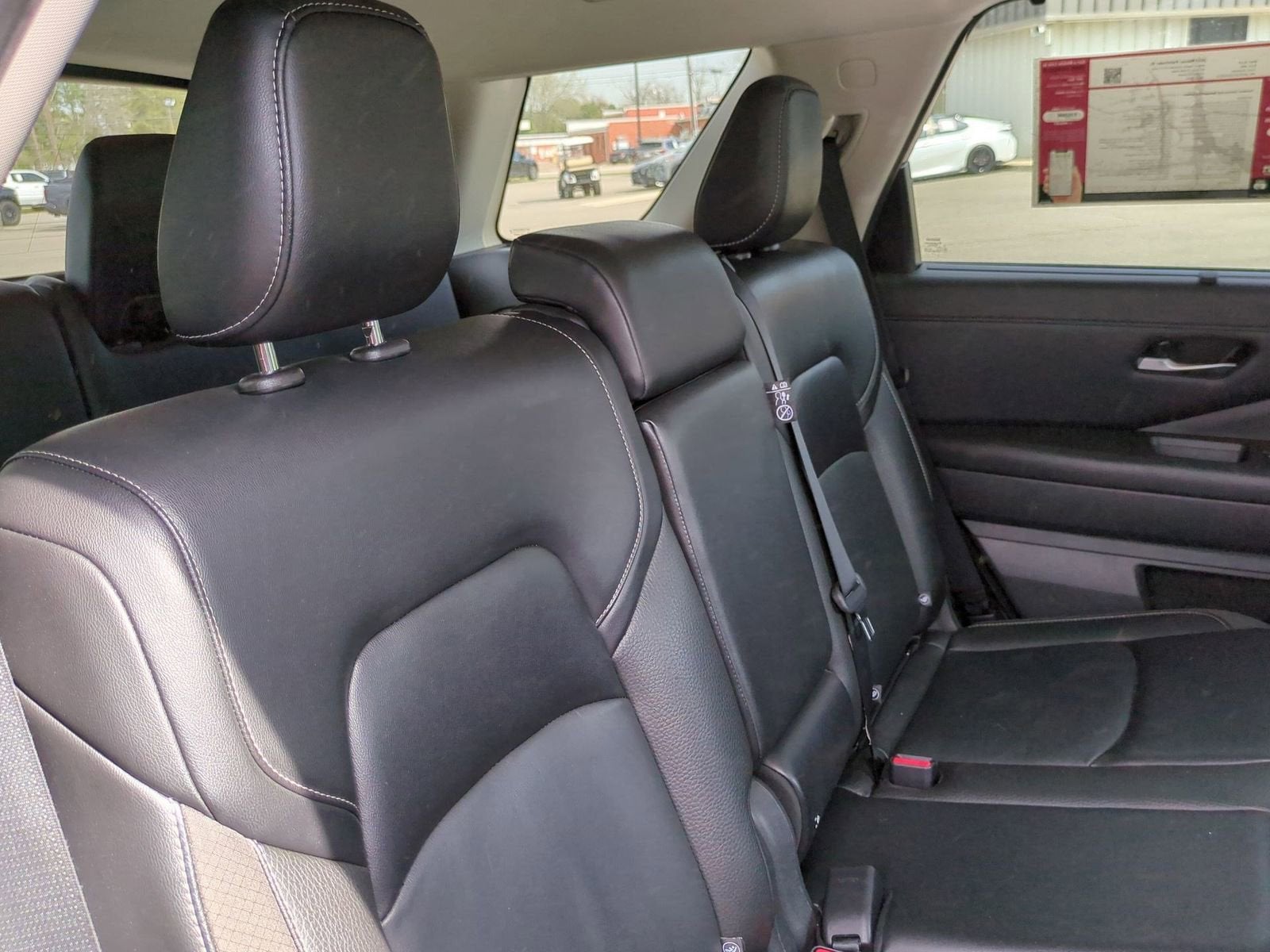 2024 Nissan Pathfinder SL 4WD