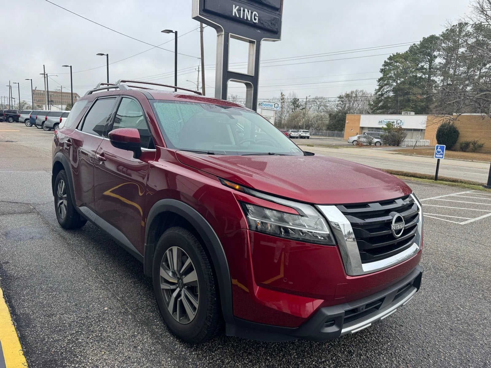 2024 Nissan Pathfinder SL 4WD