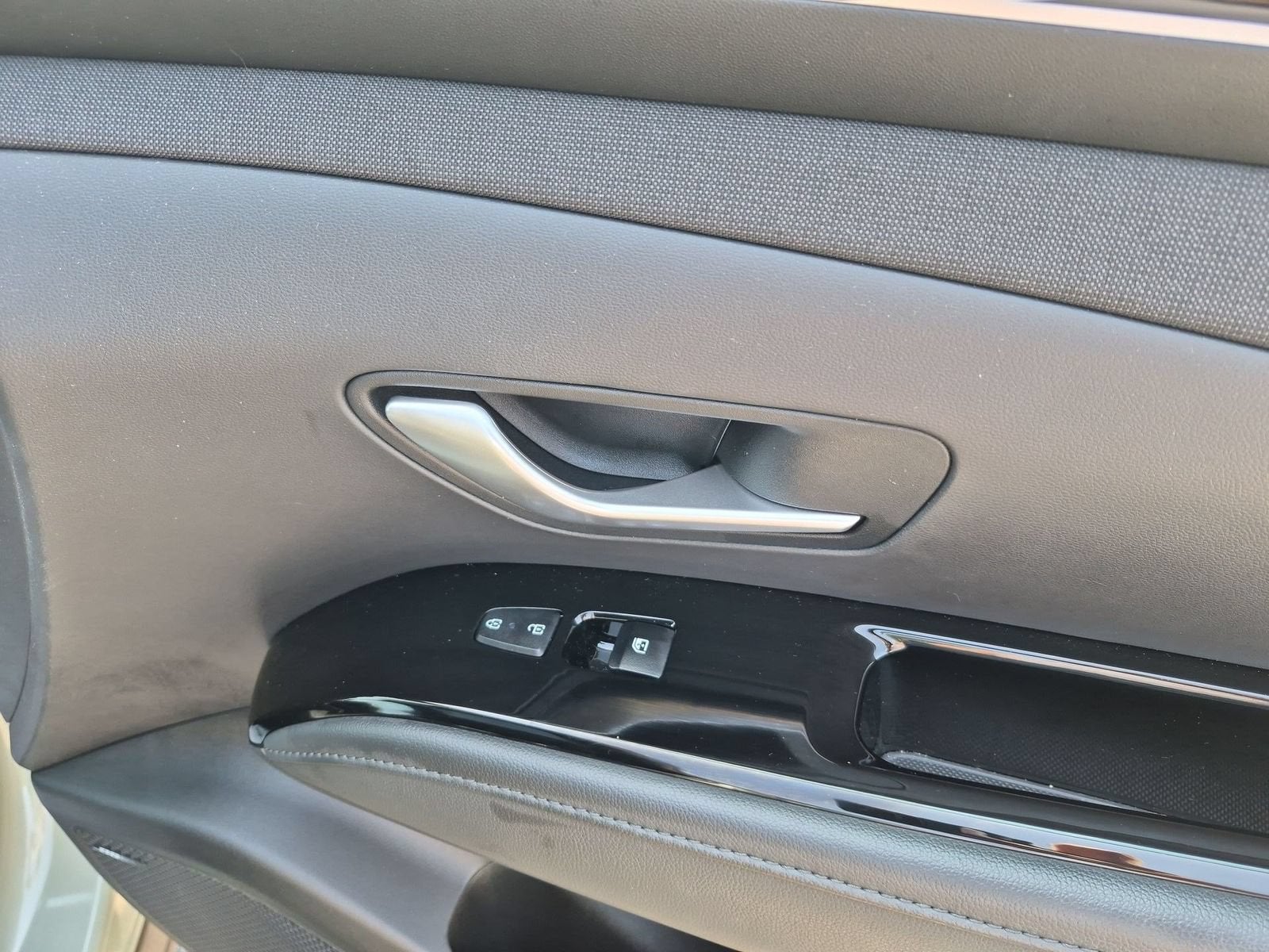2024 Hyundai Santa Cruz Limited - Photo 30