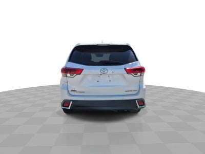 2019 Toyota Highlander Limited Platinum