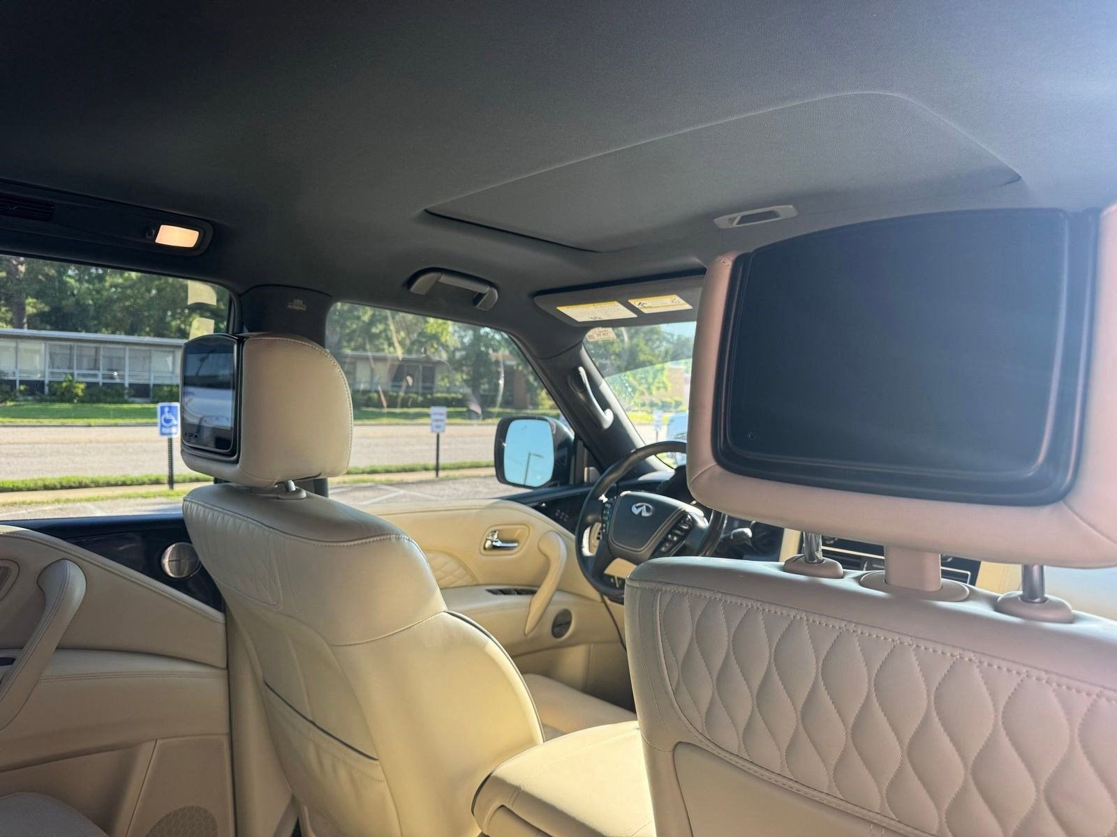2023 INFINITI QX80 SENSORY
