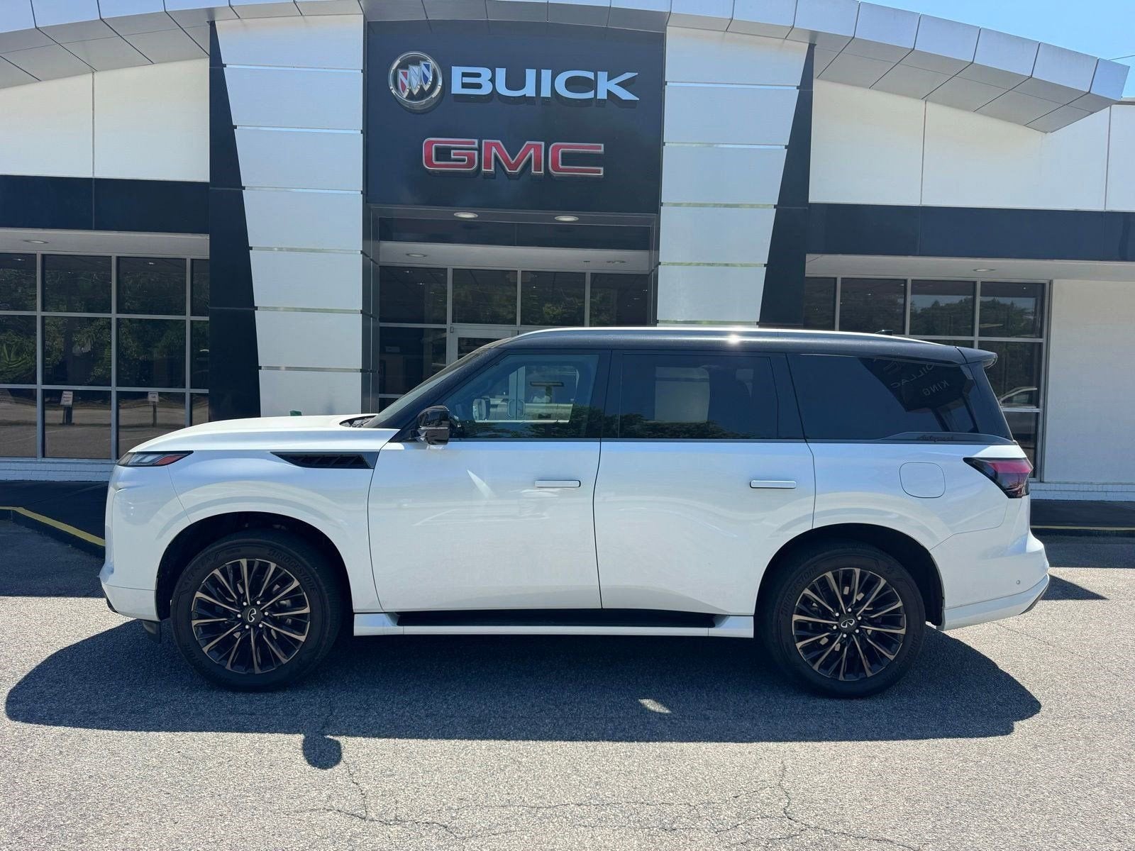 2025 INFINITI QX80 AUTOGRAPH