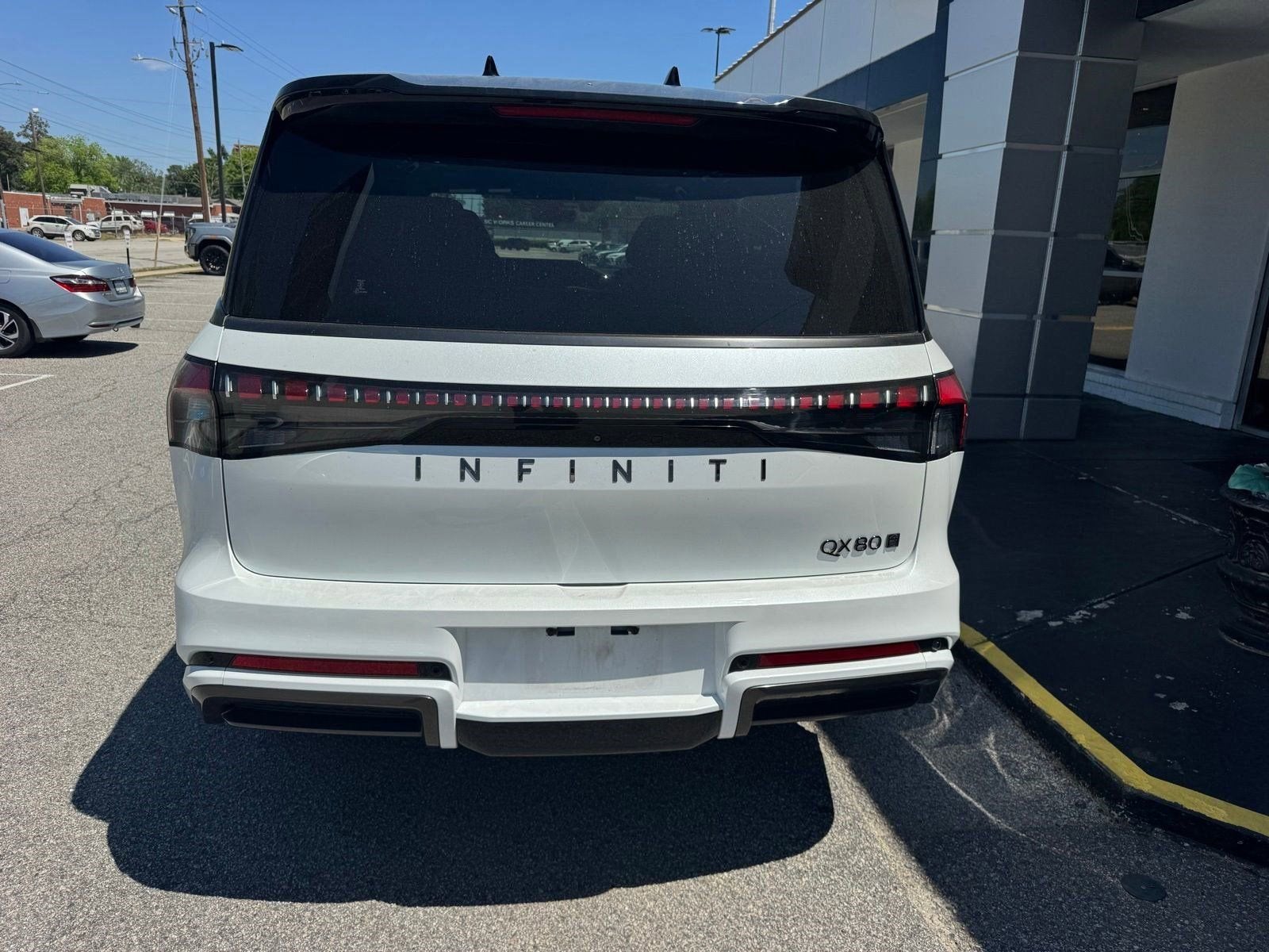 2025 INFINITI QX80 AUTOGRAPH