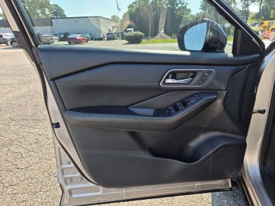 2025 Nissan Rogue Platinum FWD