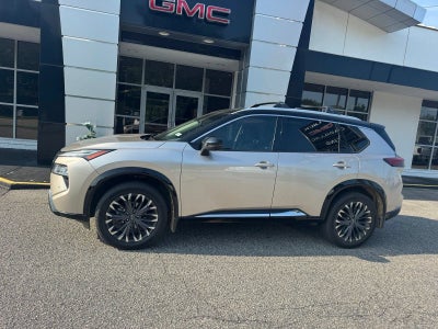 2025 Nissan Rogue Platinum FWD