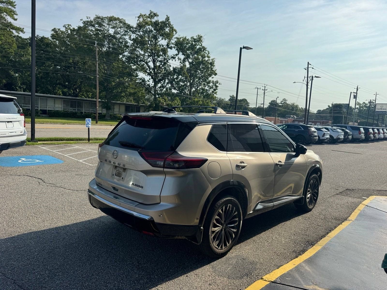 2025 Nissan Rogue Platinum FWD