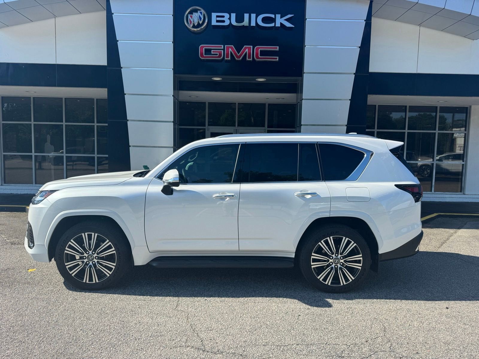 2025 Lexus LX LX 600 Luxury