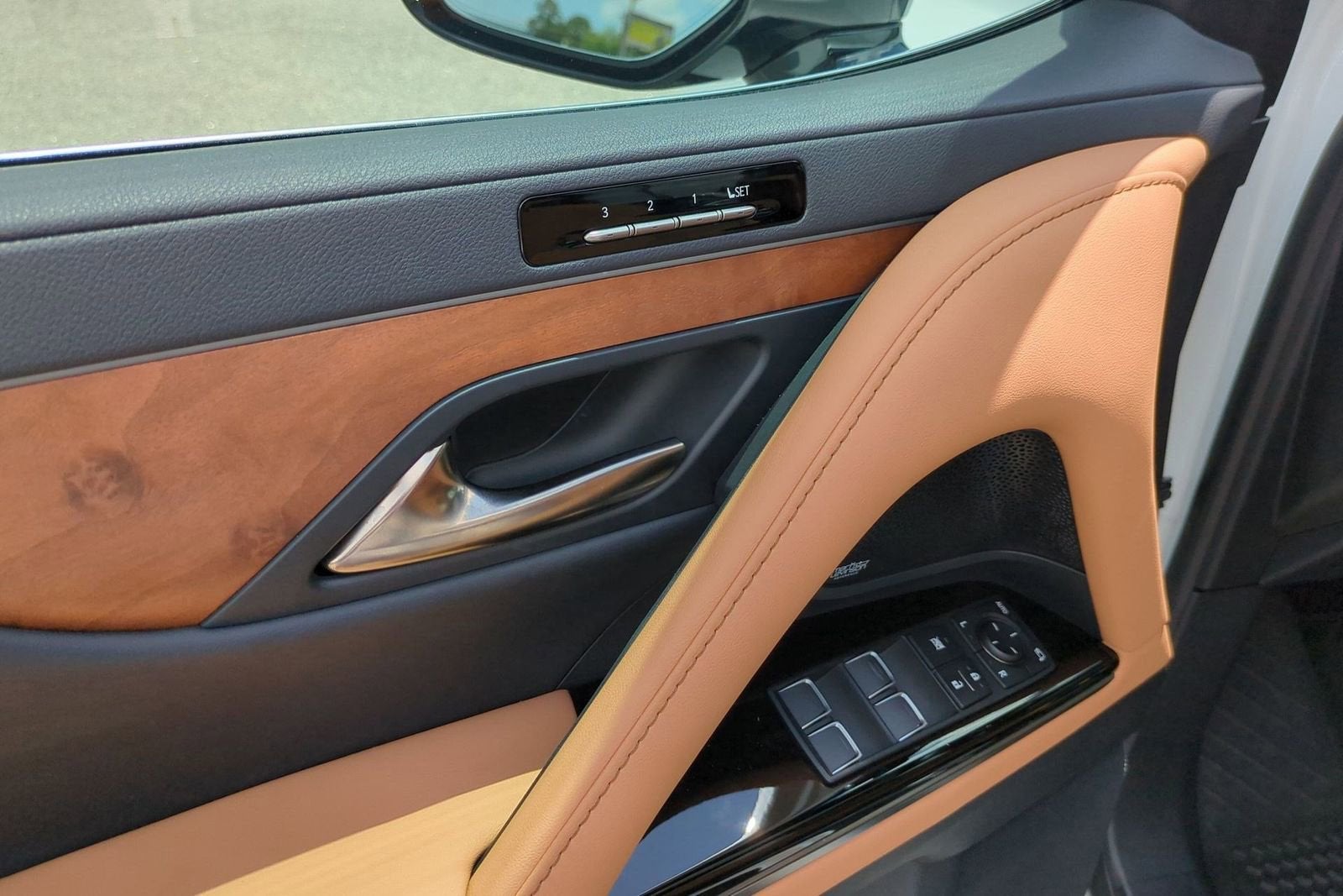2025 Lexus LX LX 600 Luxury