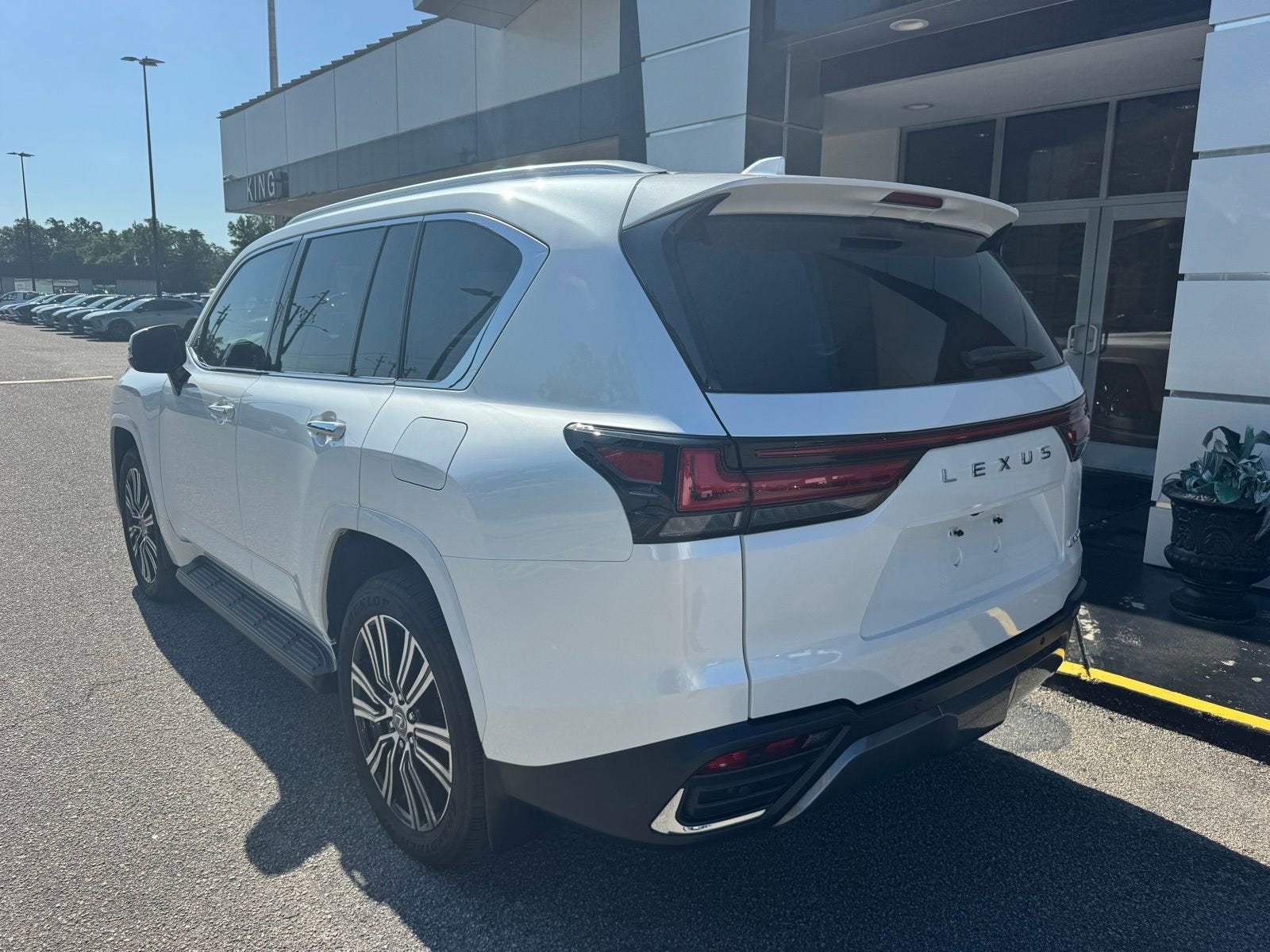 2025 Lexus LX LX 600 Luxury