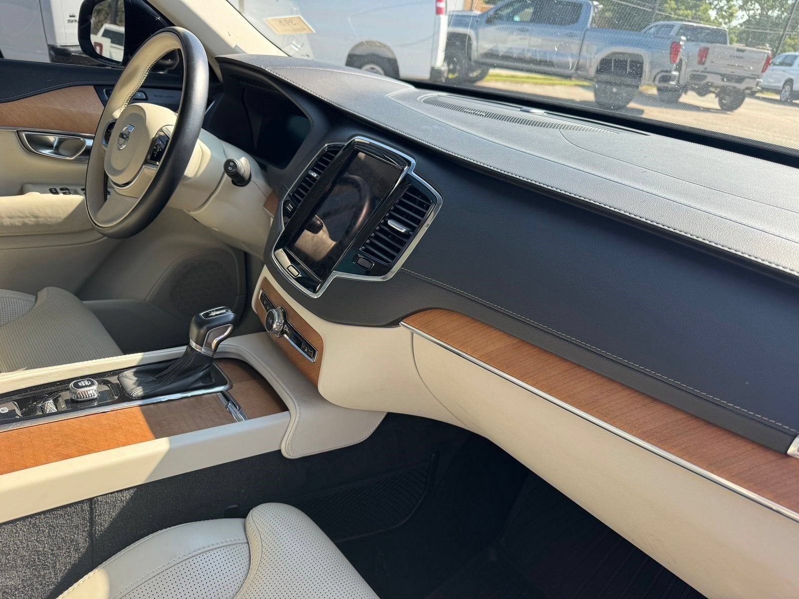 2020 Volvo XC90 T6 Inscription 7 Passenger